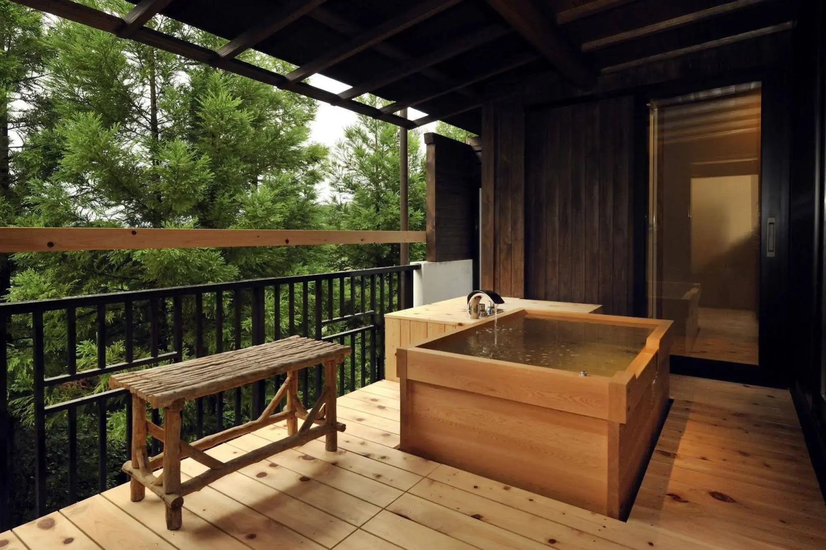 Yunogo Onsen HOTEL YUNOMORI BISYUNKAKU