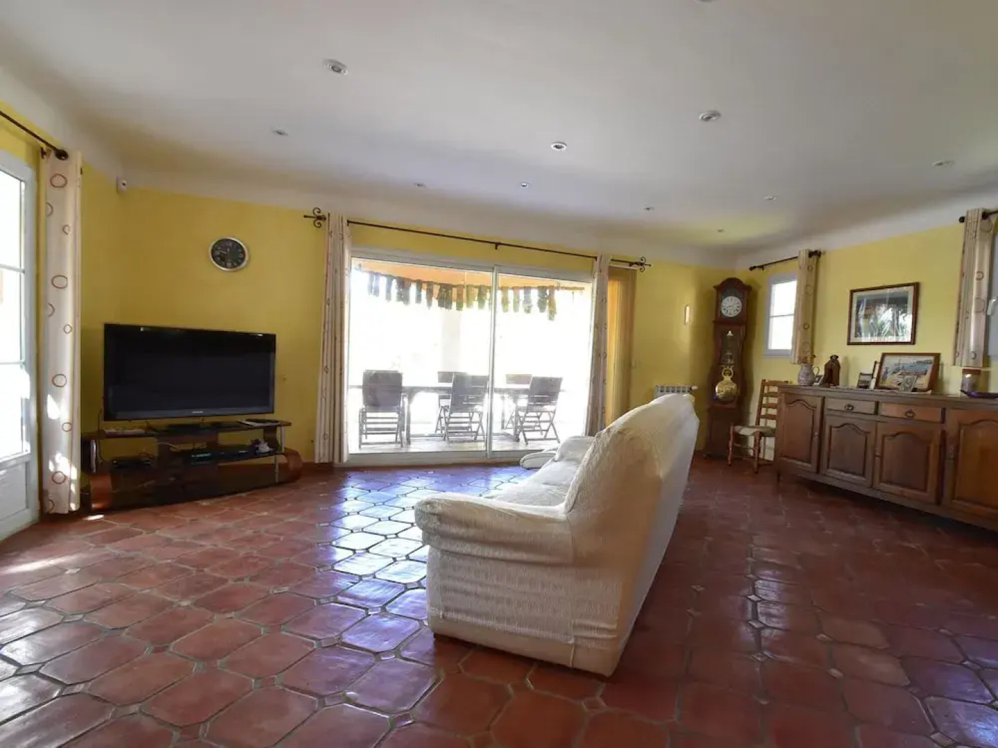 Stunning Villa Near Regusse With Private Swimming Pool