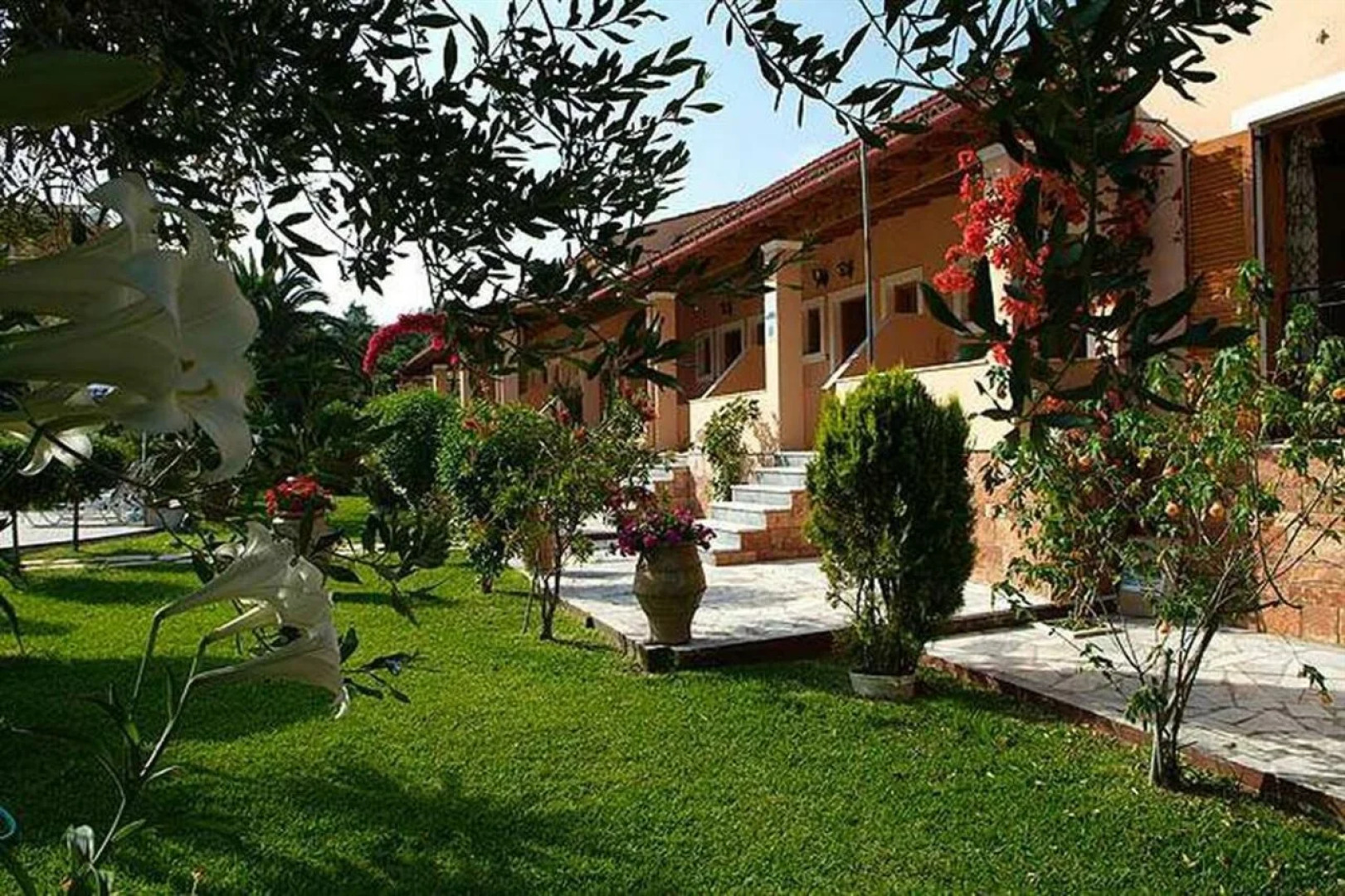 Mary Helen Apartments