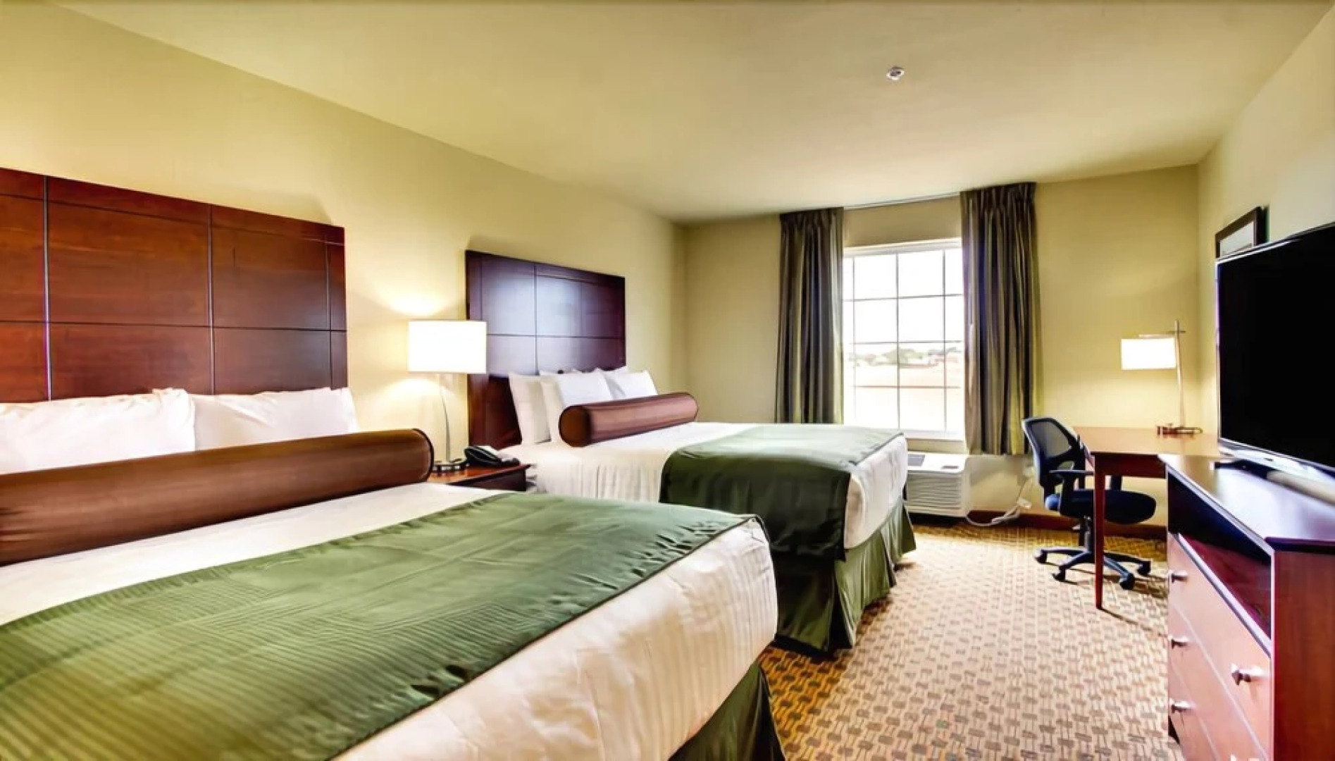 Cobblestone Hotel & Suites - Pecos