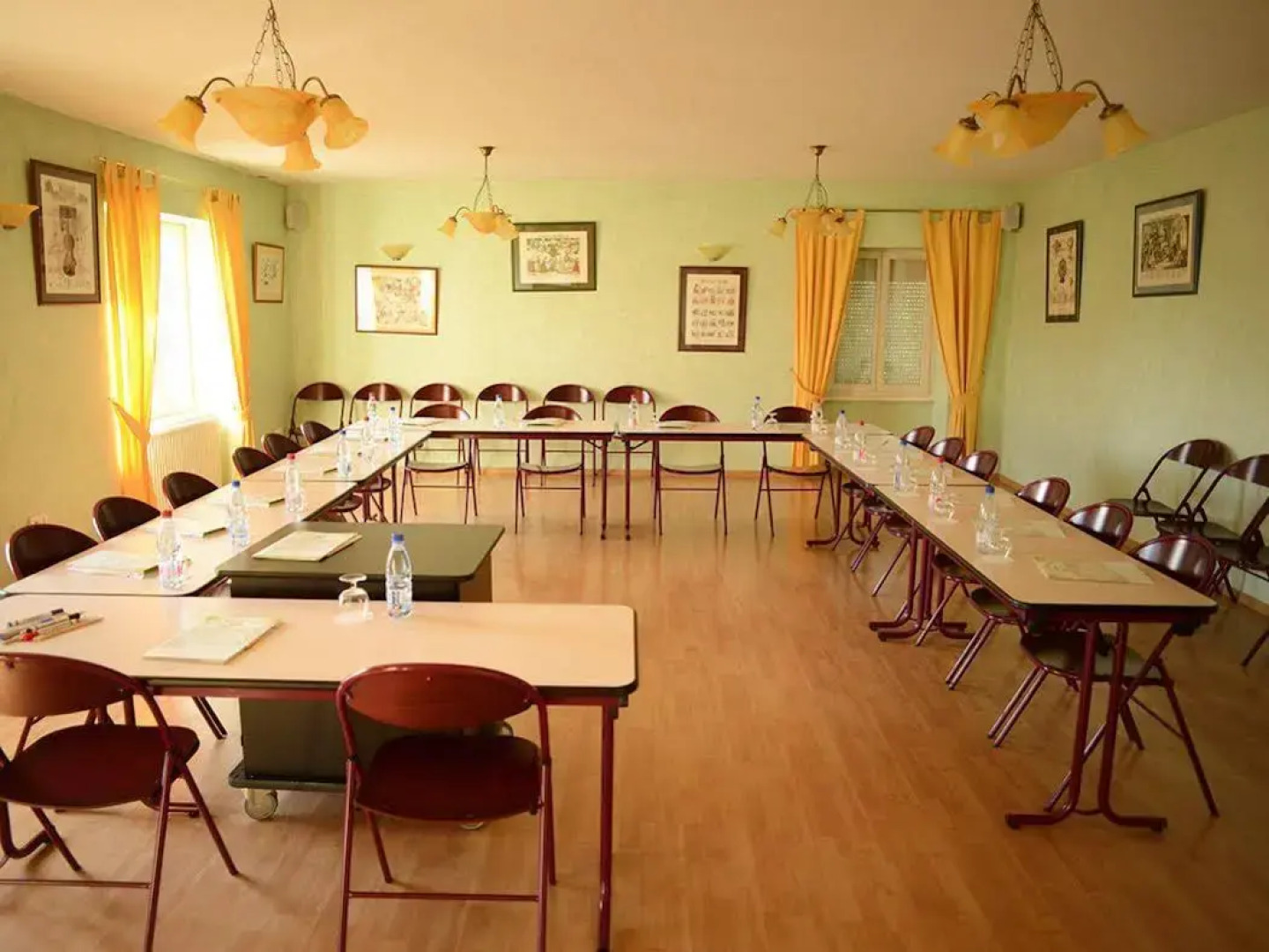 Hôtel le Pré Serroux