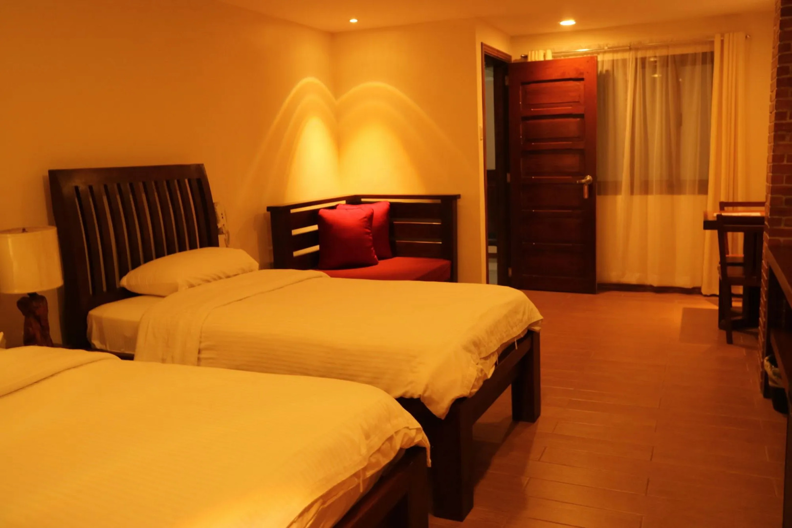 Mango Valley Hotel 3