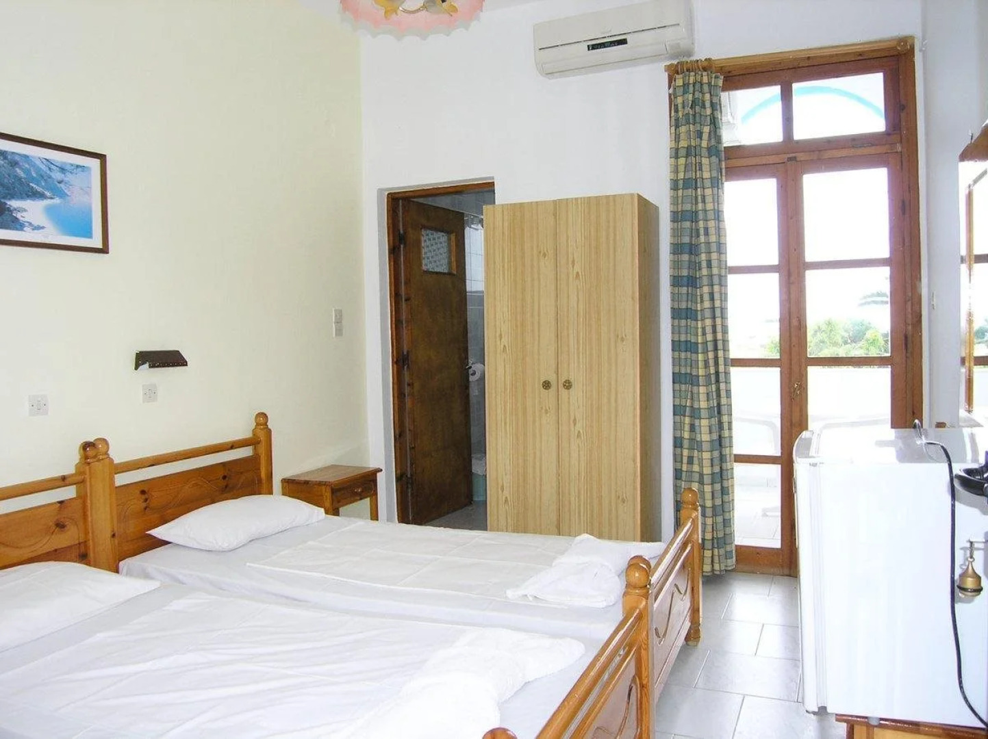 Esperida rooms & studios