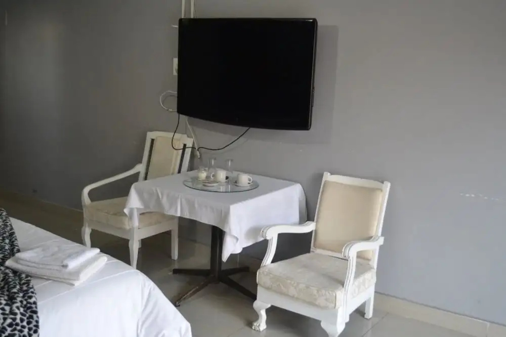 Thembisi Guesthouse