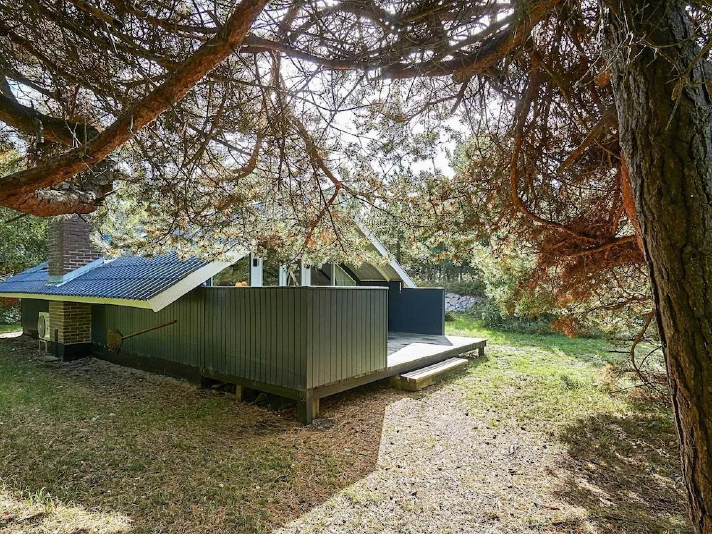 Magnificent Holiday Home in Aakirkeby near Sea