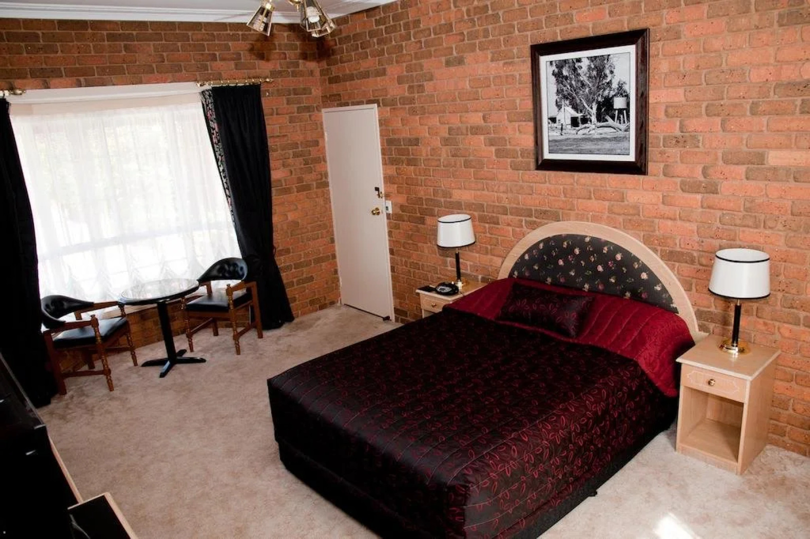 The Charles Sturt Motor Inn