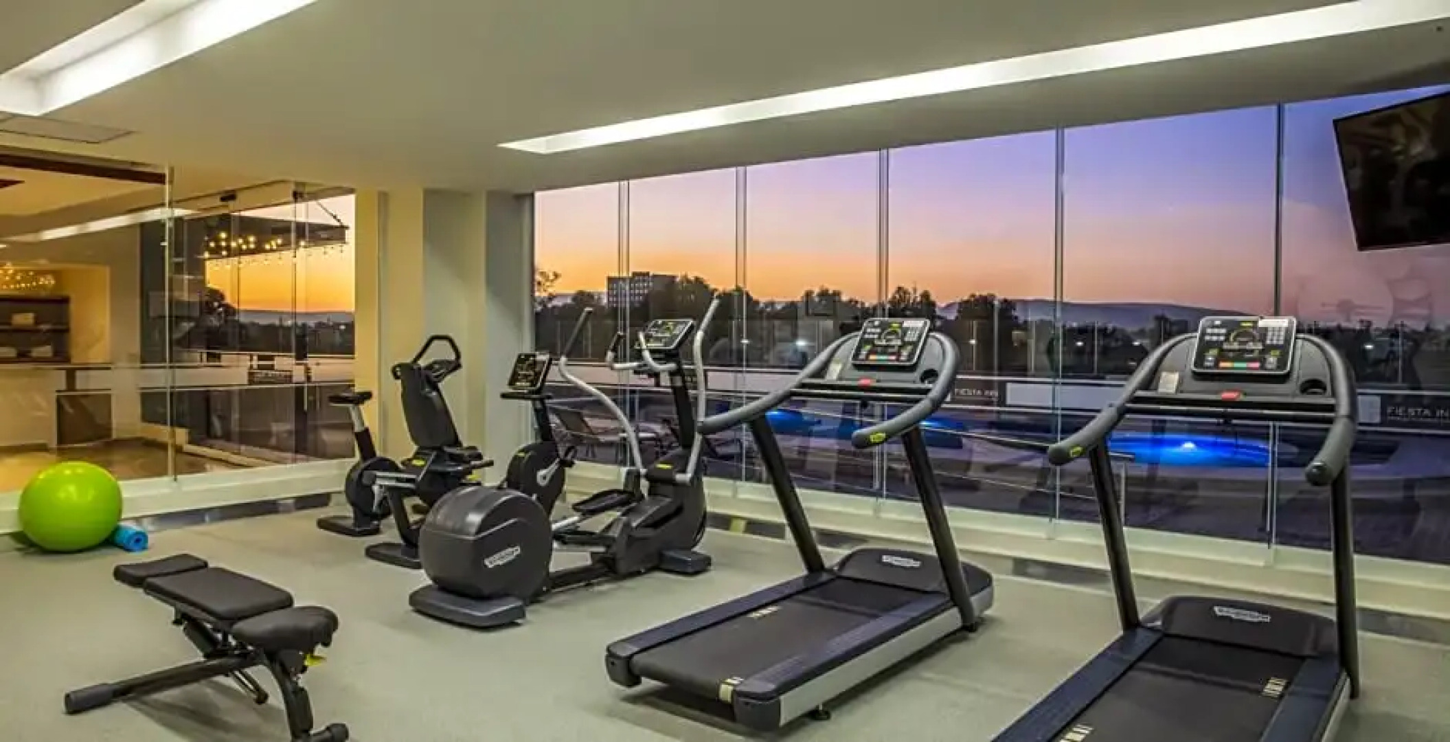 Fiesta Inn Celaya Galerías