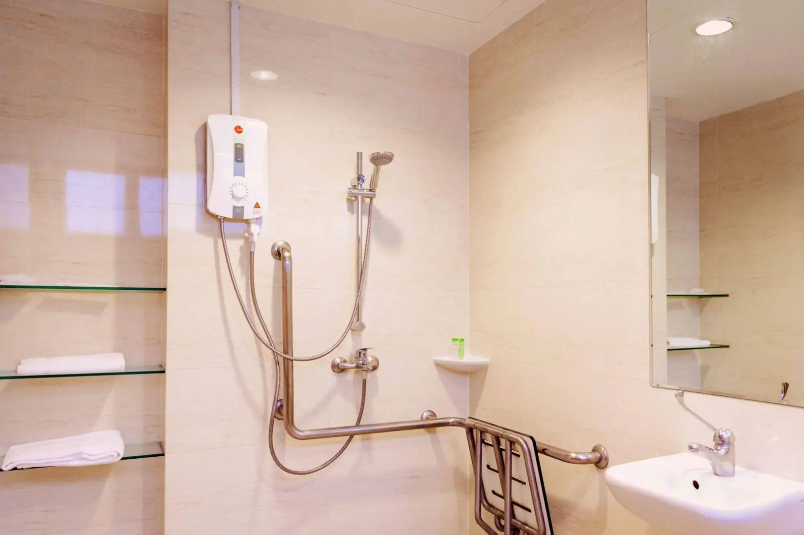 Victoria Hotel, a NuVe Group Collection