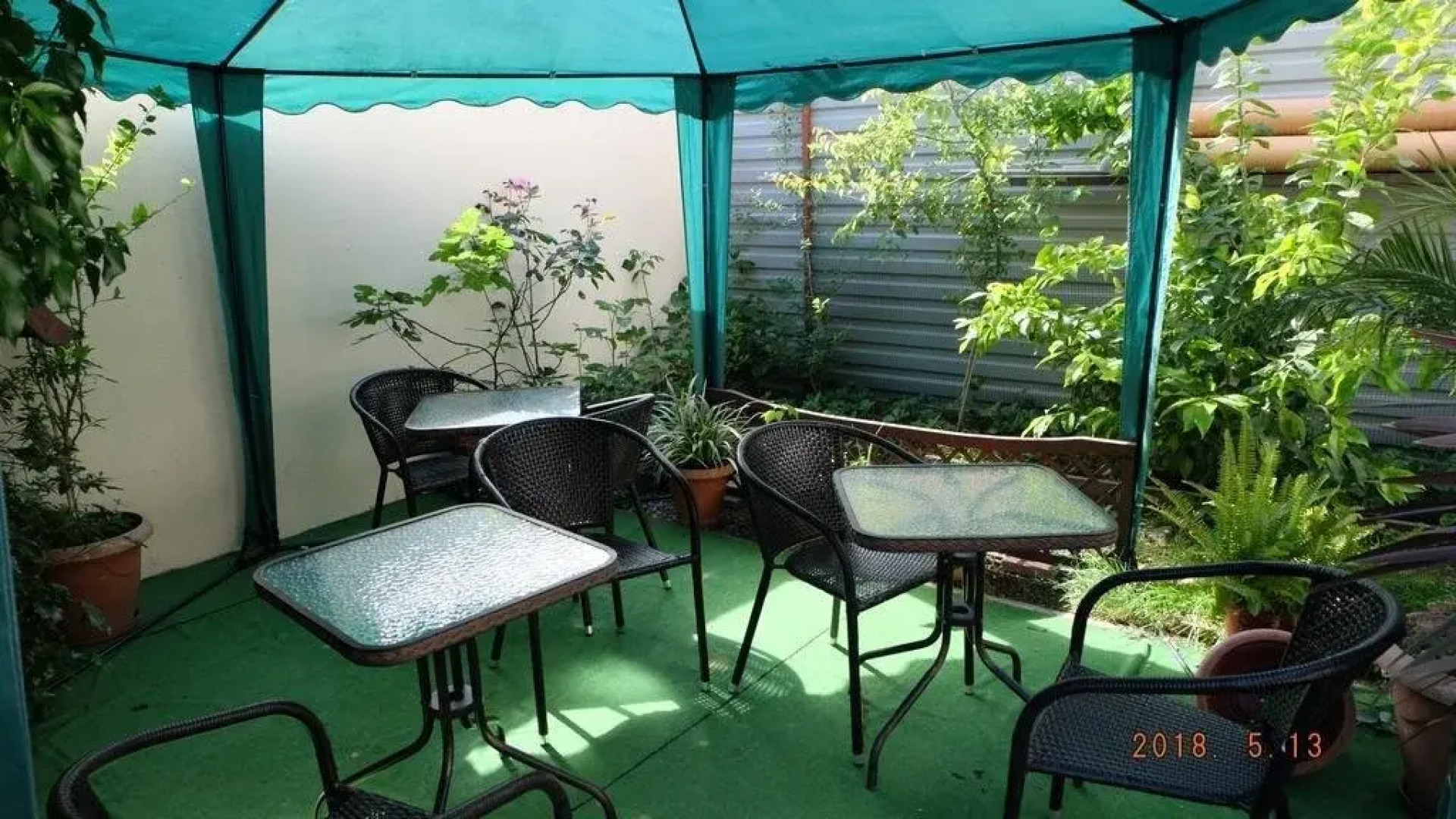 Lazurniy Guest House