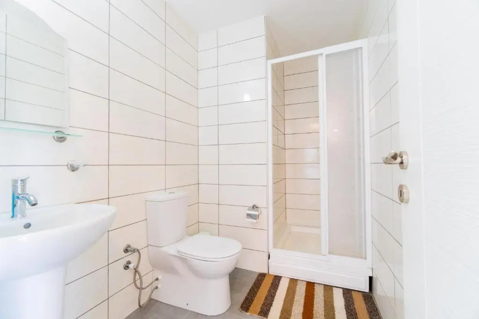 Separated Comfortable Apartments Lapta-Sel