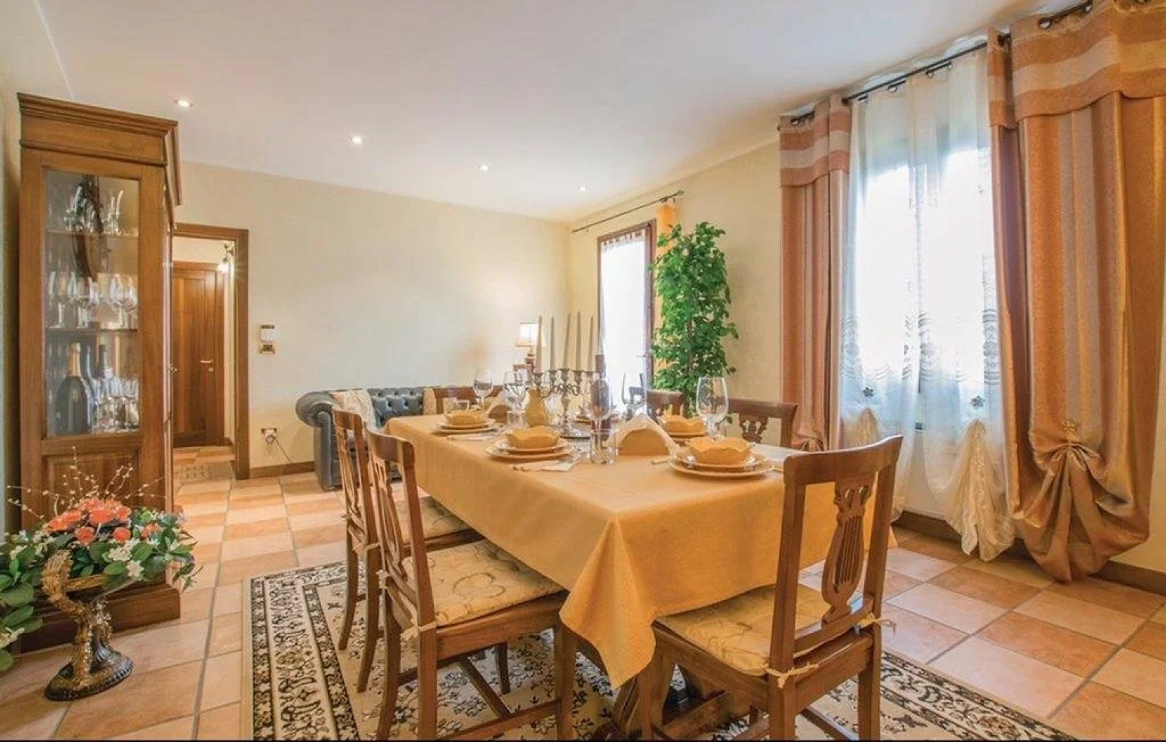 Villa Antique