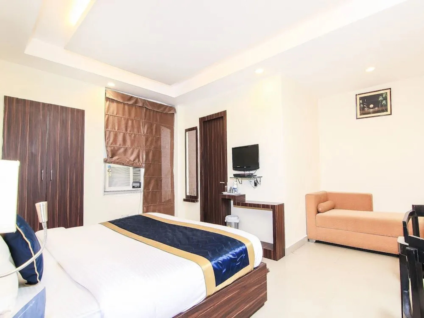 OYO 2032 Hotel Exotica