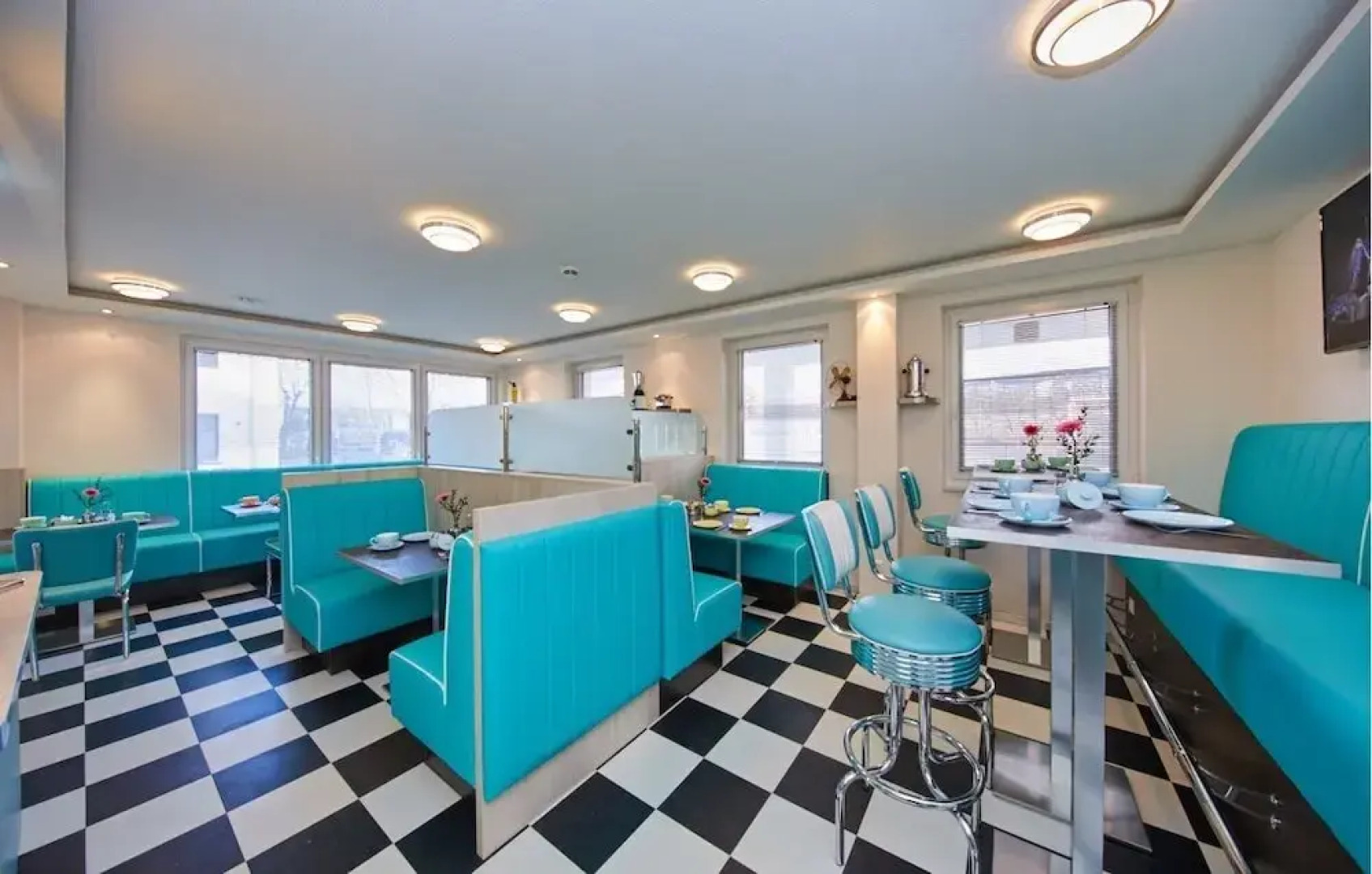 Bernstein 50'S Seaside Motel