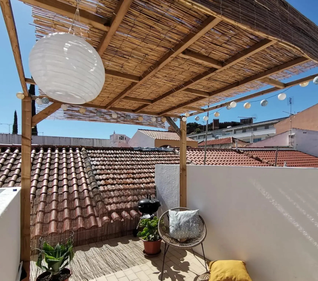 Algarve house, sun, terrace, views and barbecue