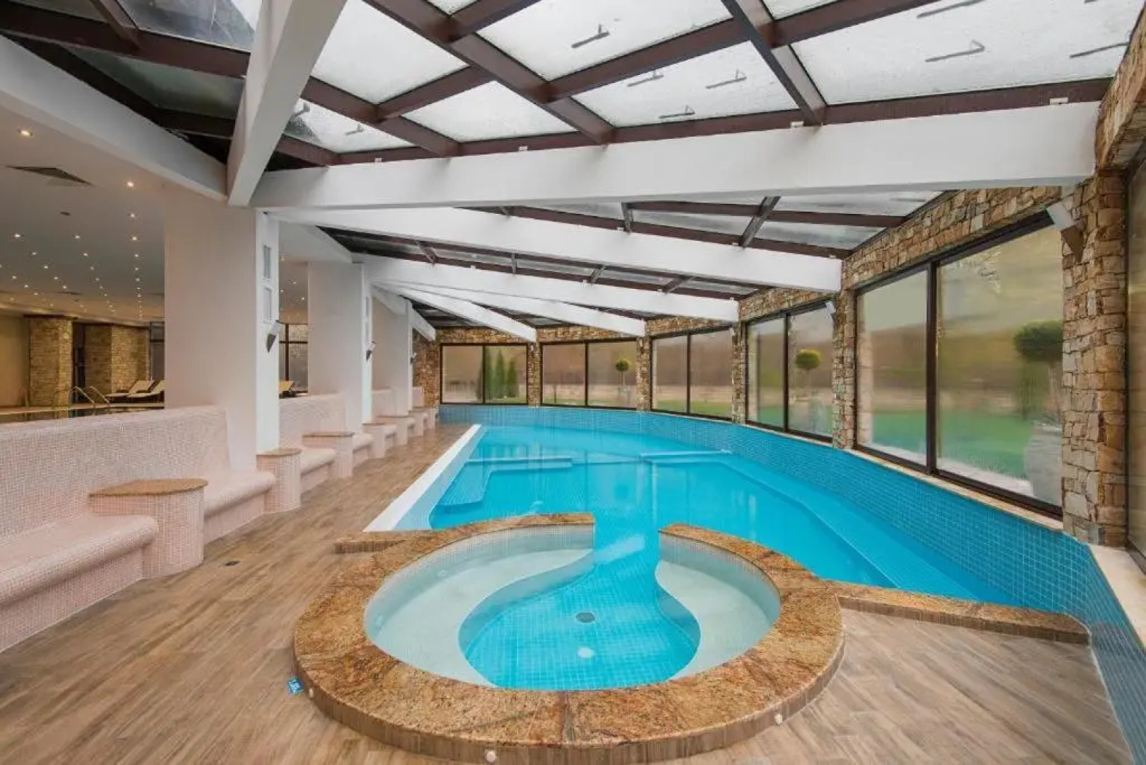 Мия 3 Спа хотел Свети Спас