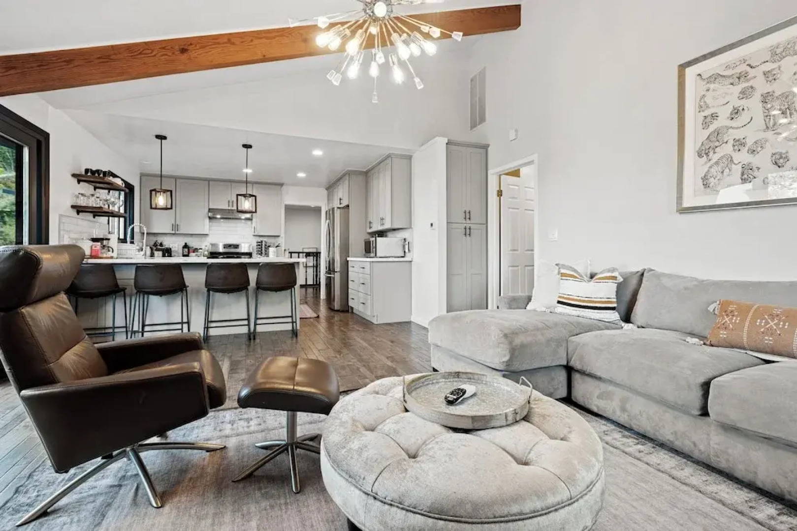 Marbella Lane 3BR Penthouse Executive Suite SFO