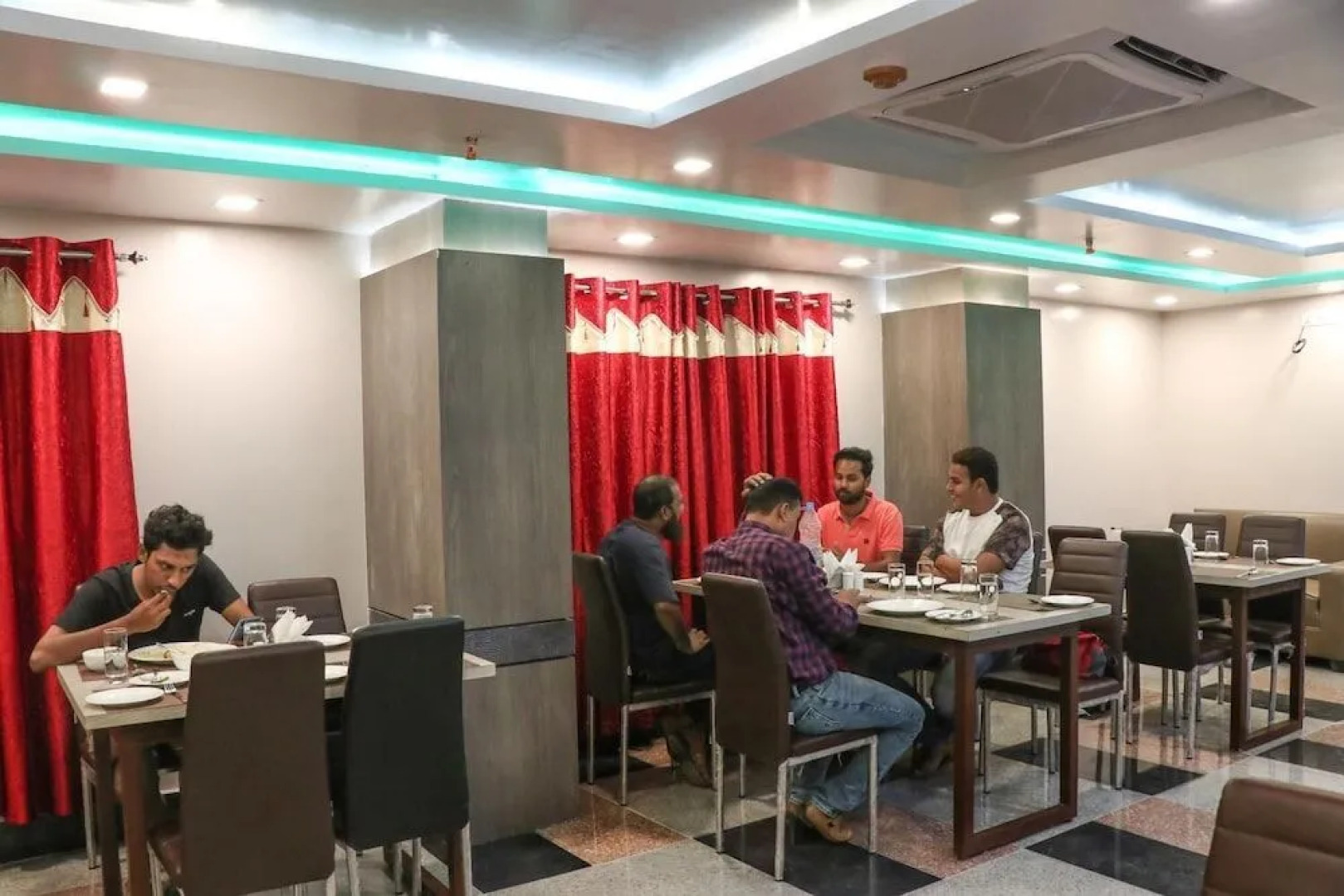 Hotel Nandini