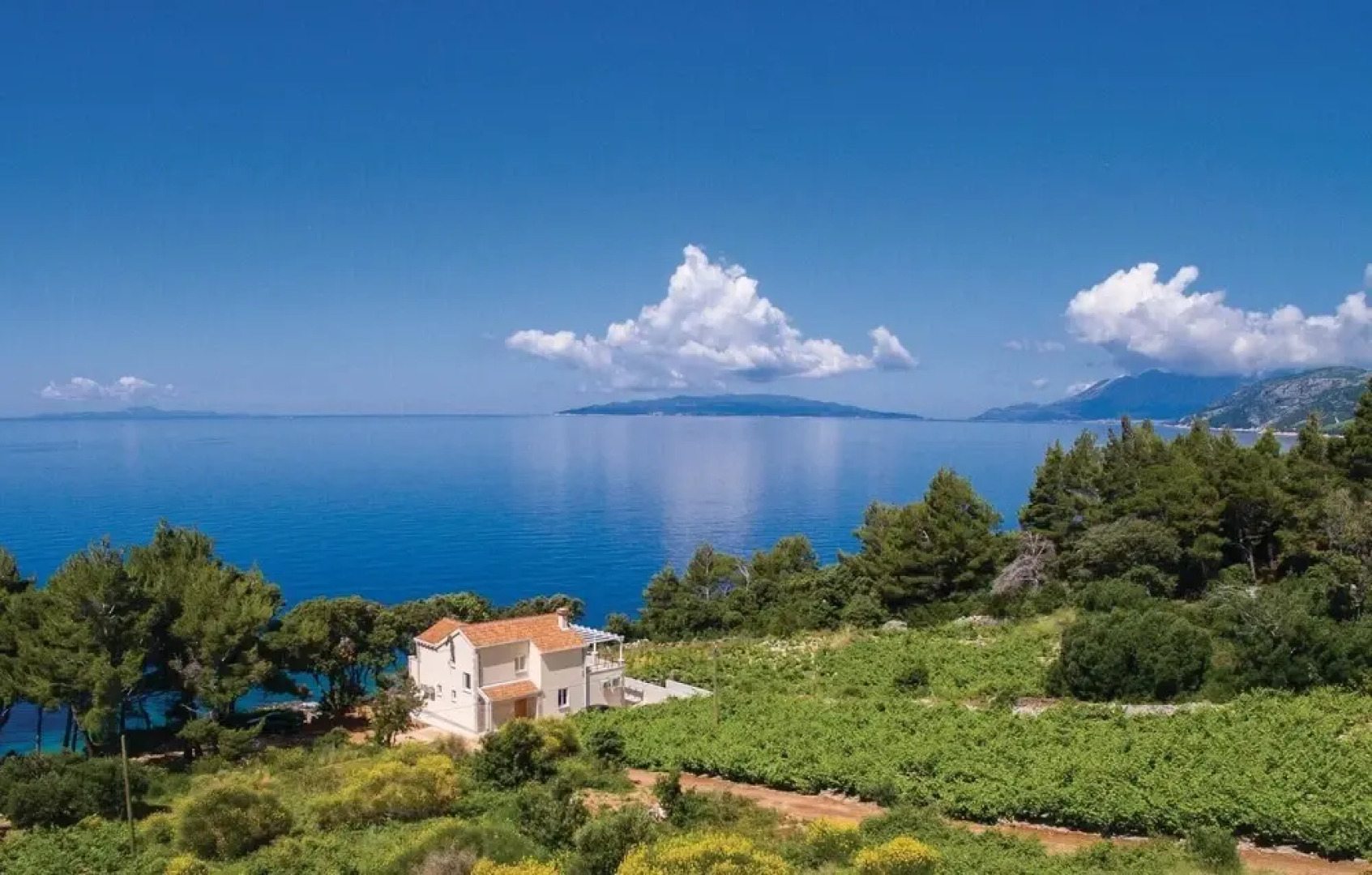 Beautiful Home in Dingac With Wifi and 3 Bedrooms