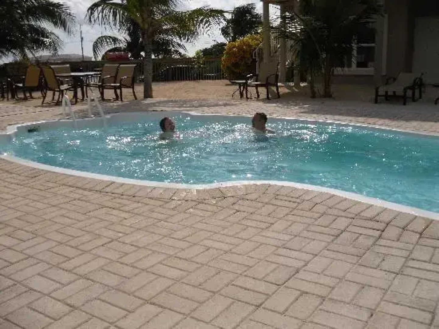 The Alexander Hotel - Cayman Brac