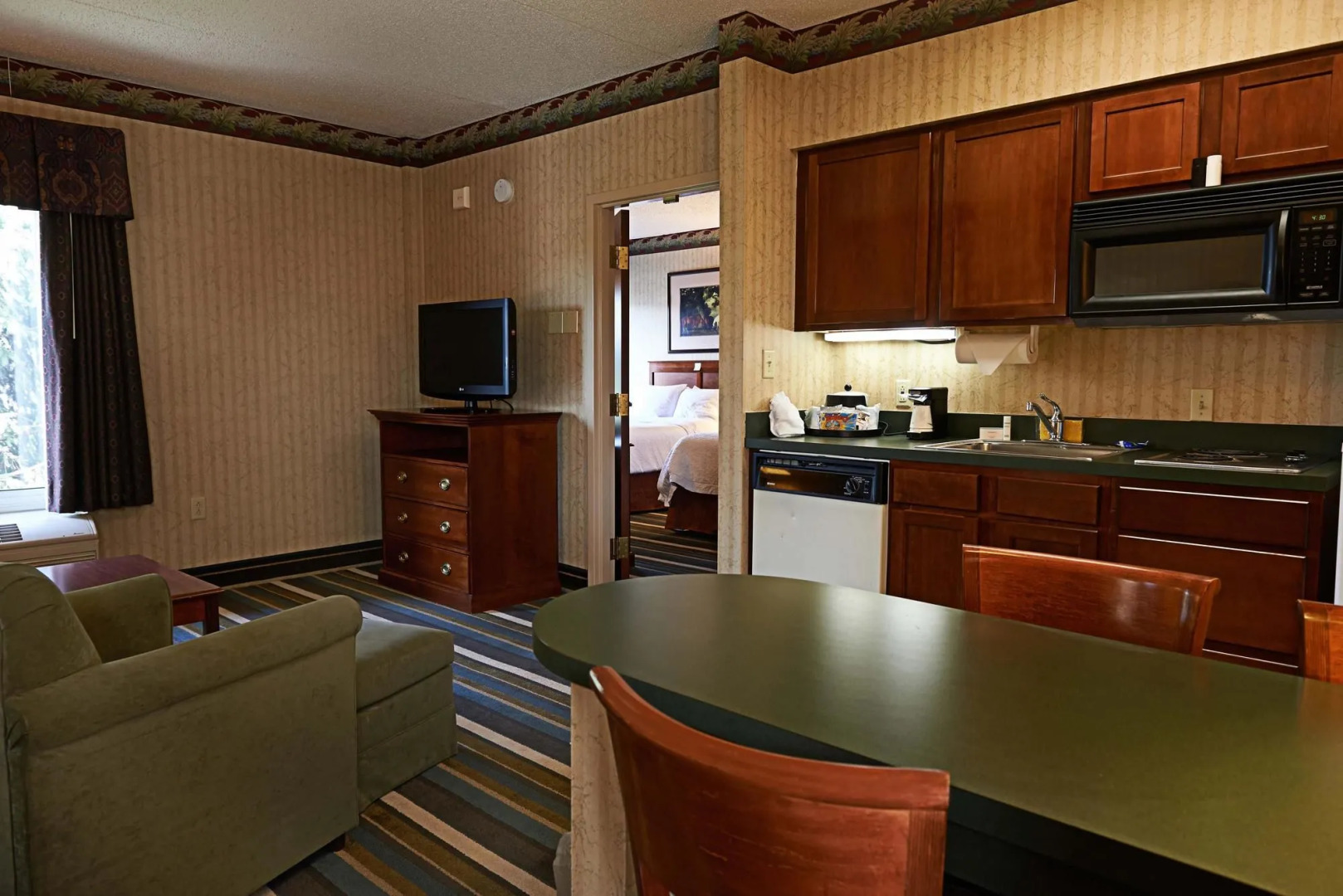 Hampton Inn & Suites Scottsburg