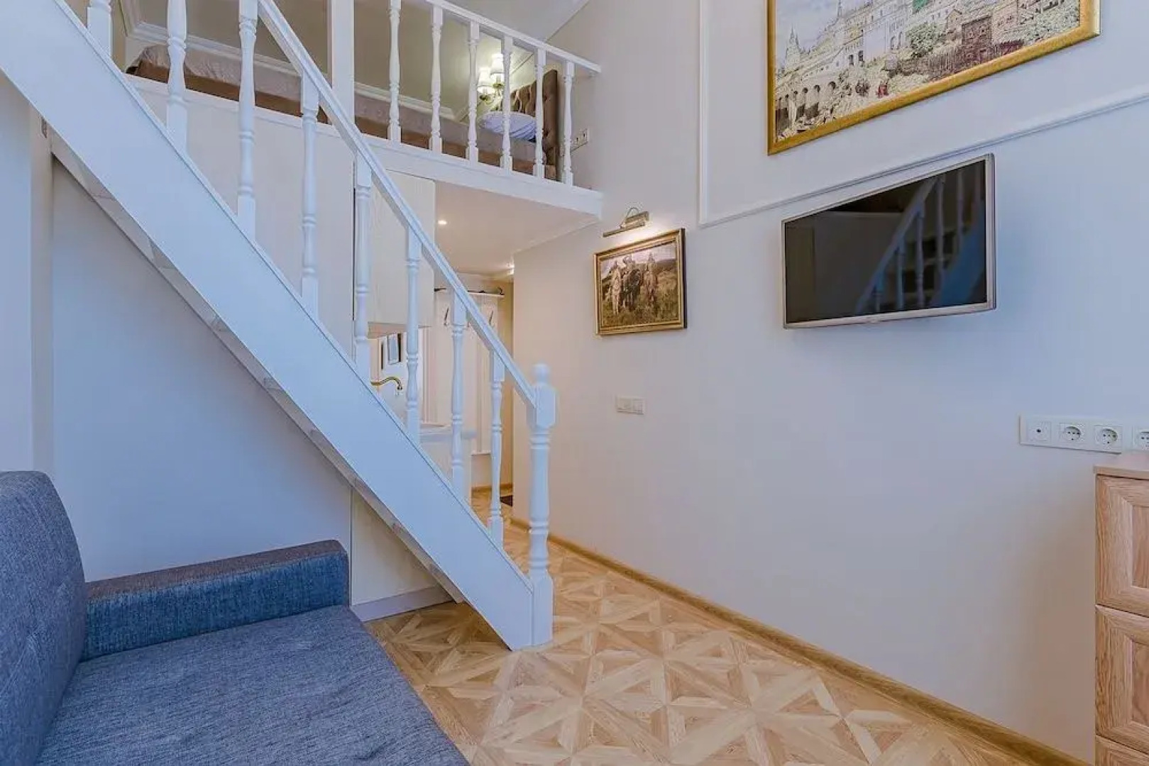 Апарт-отель ColorSpb — Дом художников