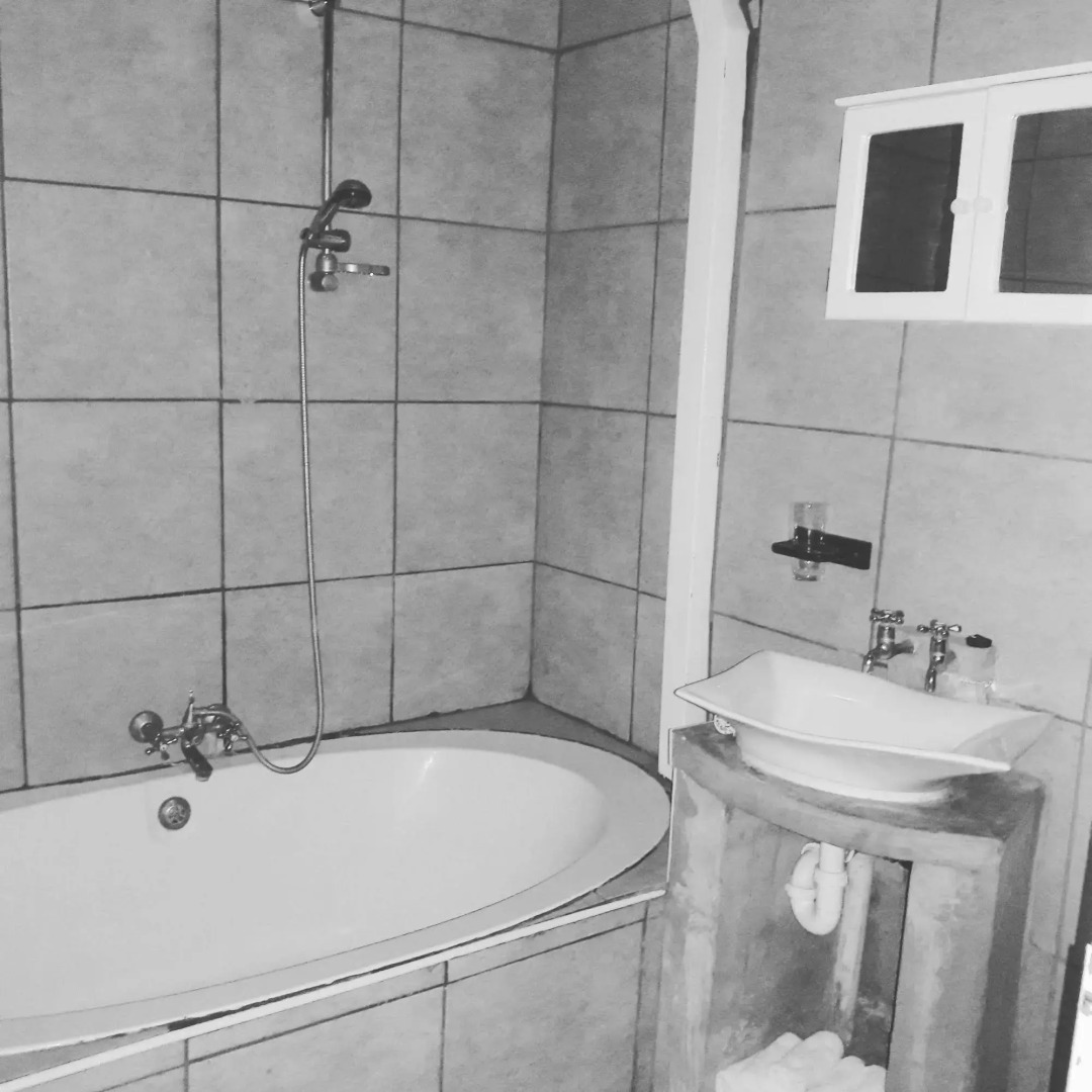 Tsumeb Backpackers & Safari