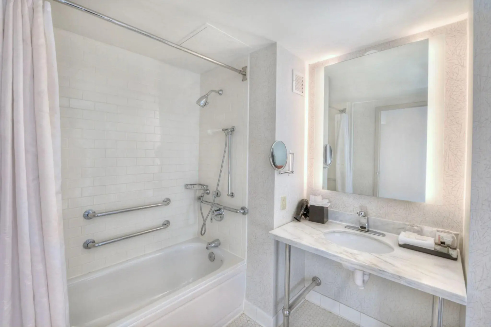 Sheraton Baltimore Washington Airport Hotel - BWI