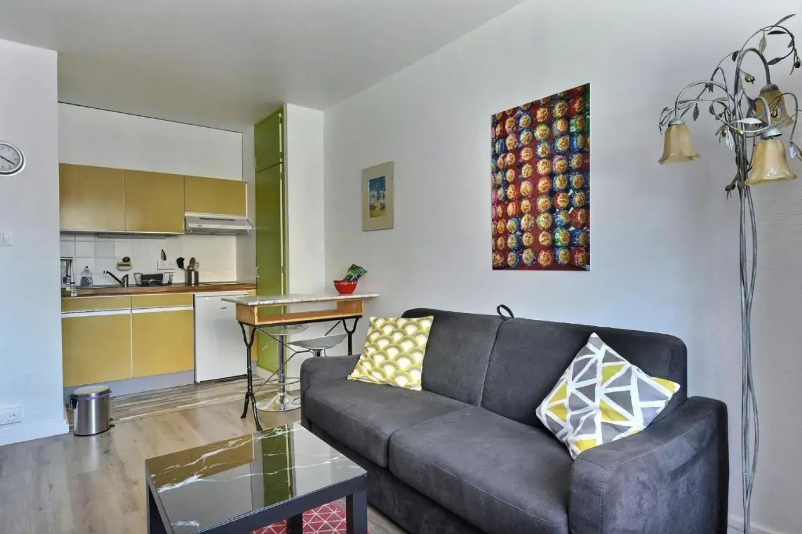 "Urbaine Budget" Studio calme avec Parking