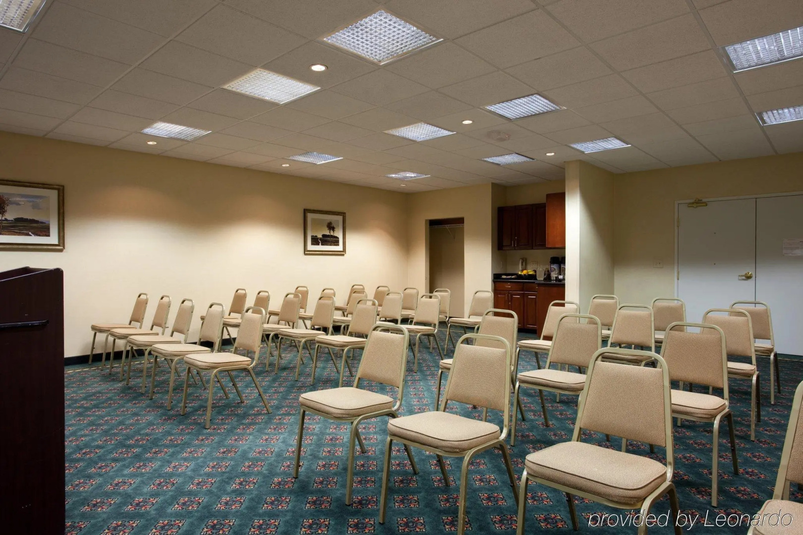 Holiday Inn Express Las Vegas - Stadium Area by IHG