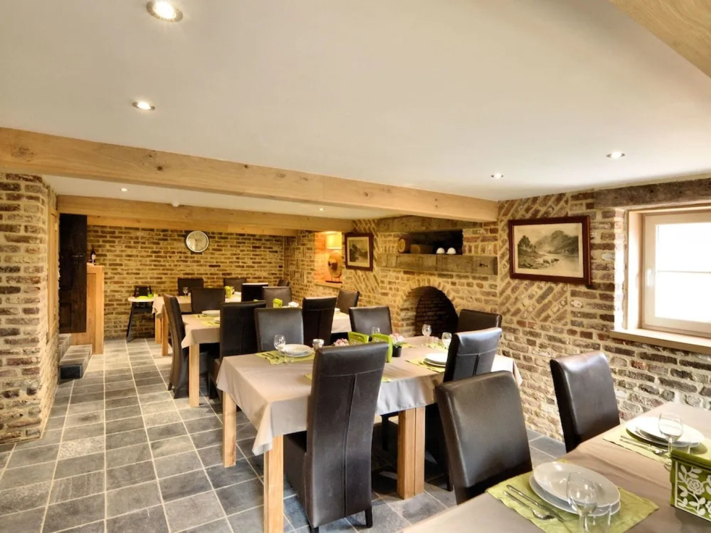 Luxurious Holiday Home in Waimes with Jacuzzi