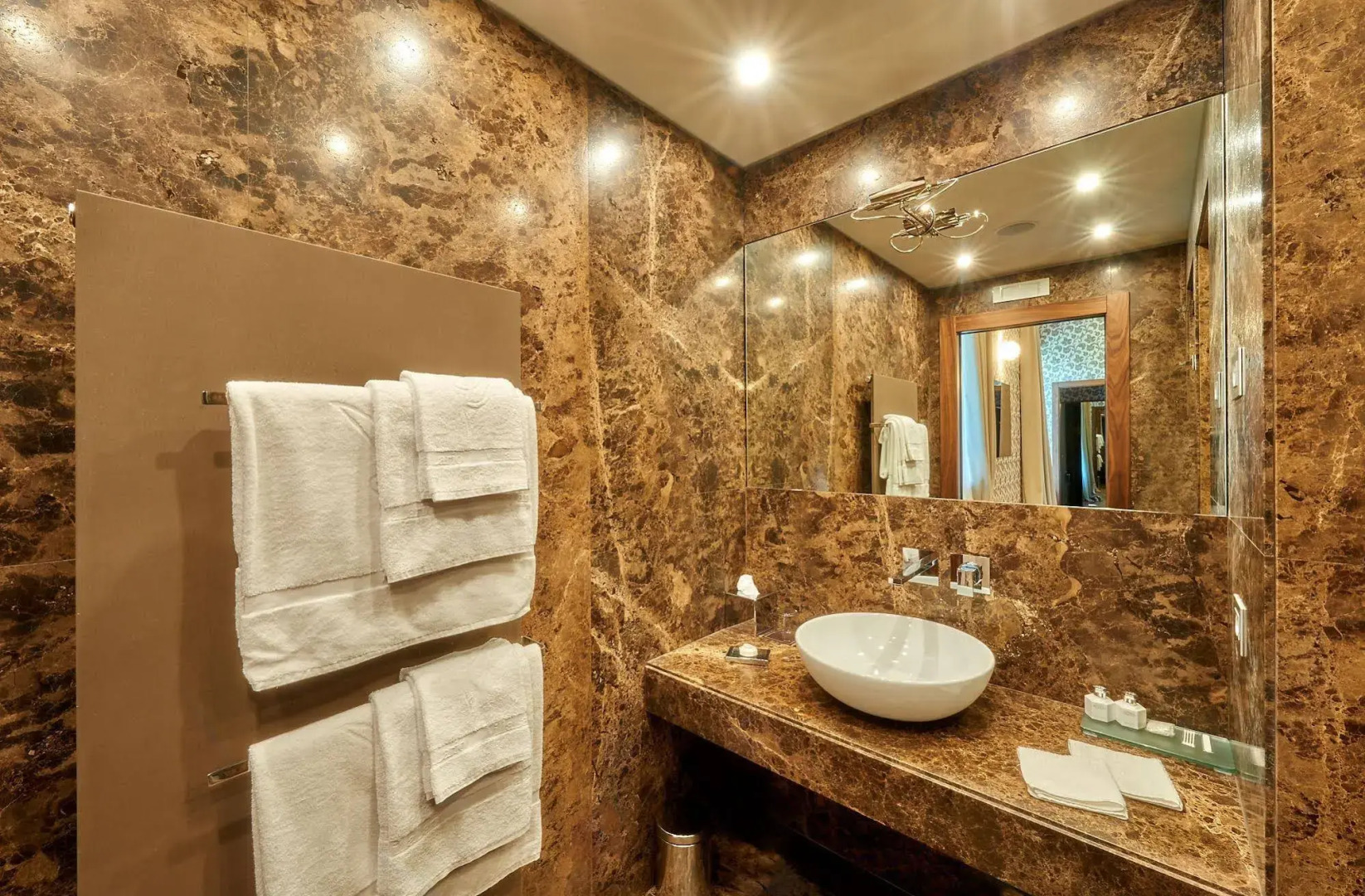 Villa Lario Resort Mandello