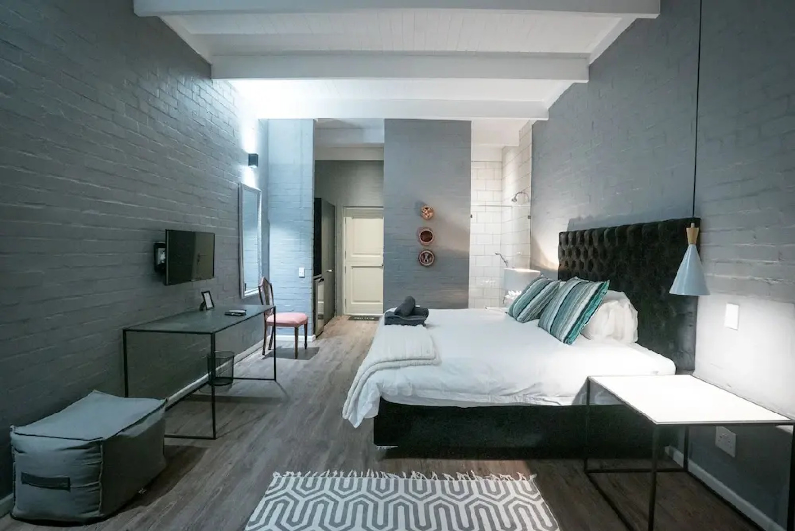 Ruby Rose Country House