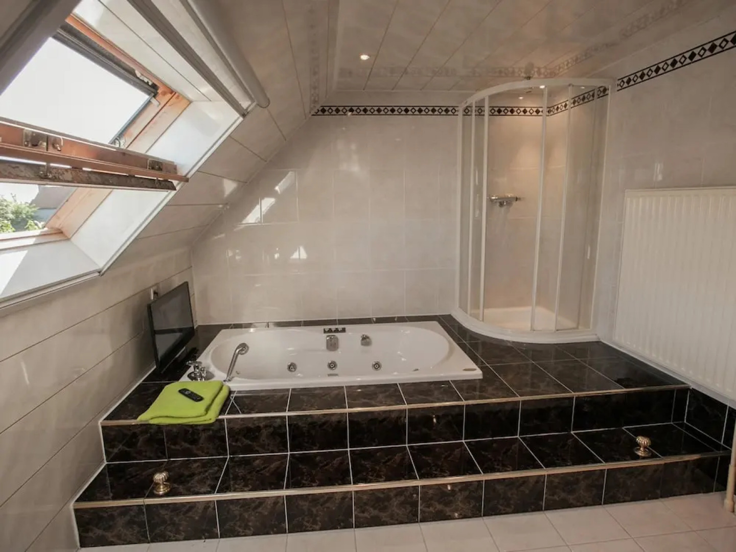 Classy Holiday Home in Aartrijke With Private Swimming Pool