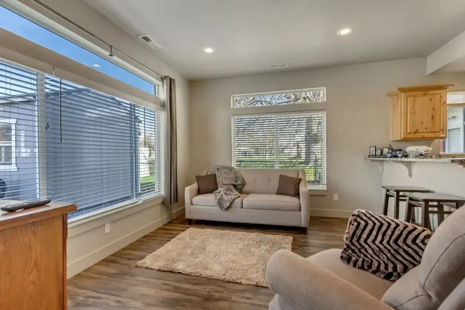 3 Bed 2 Bath King Beds With Smoker Grill