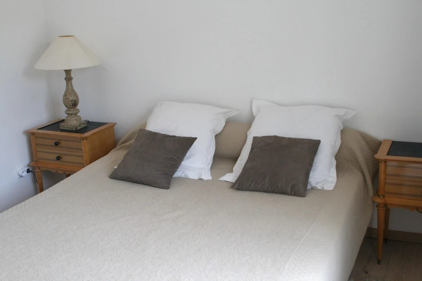 House With one Bedroom in Saint-gilles, With Shared Pool, Furnished Garden and Wifi