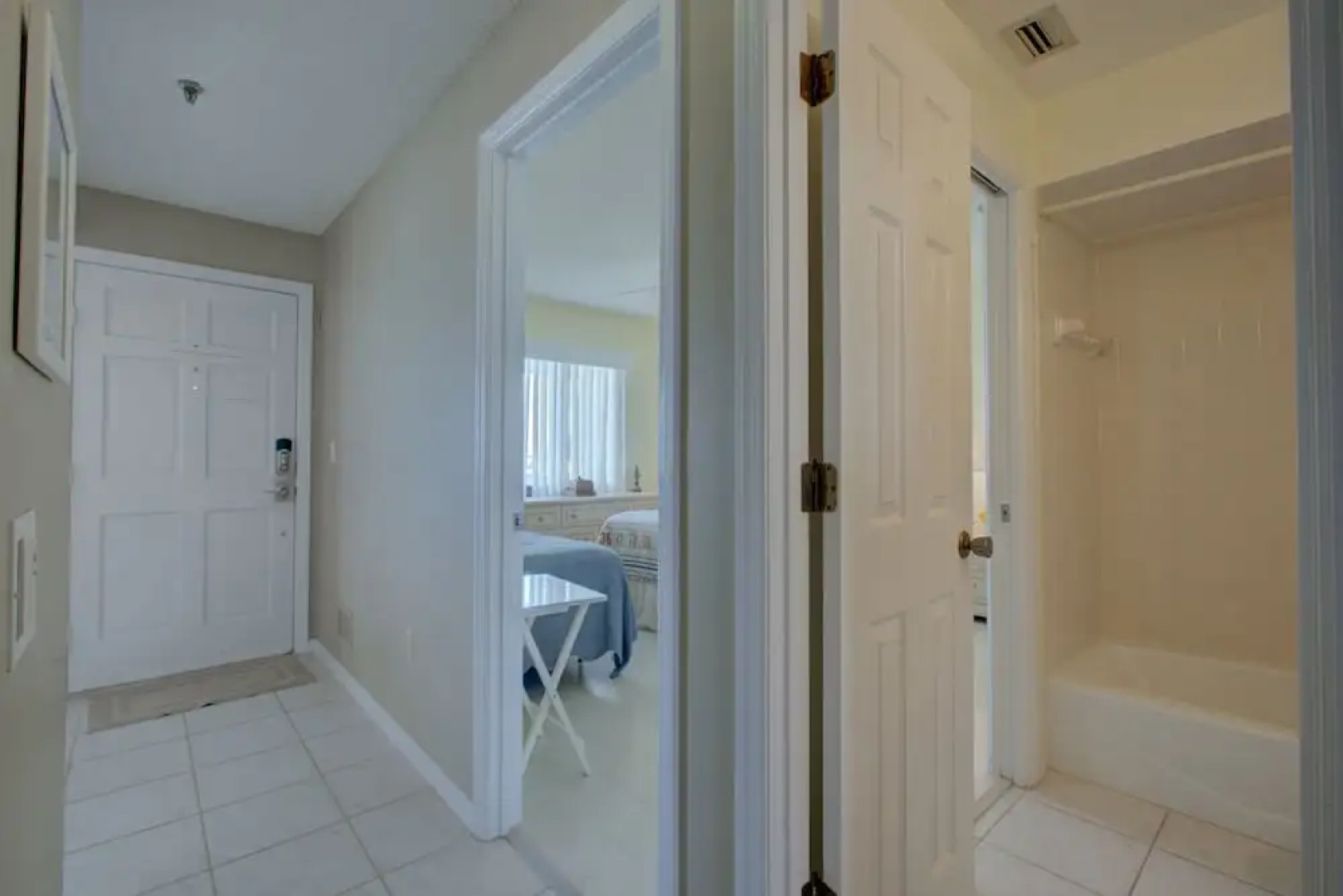 Beach Sands A 203 by Anna Maria