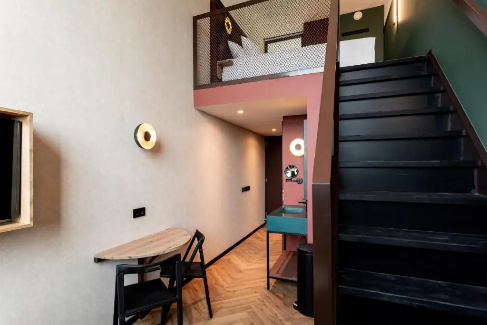 Hotel de Timmerfabriek I Kloeg Collection