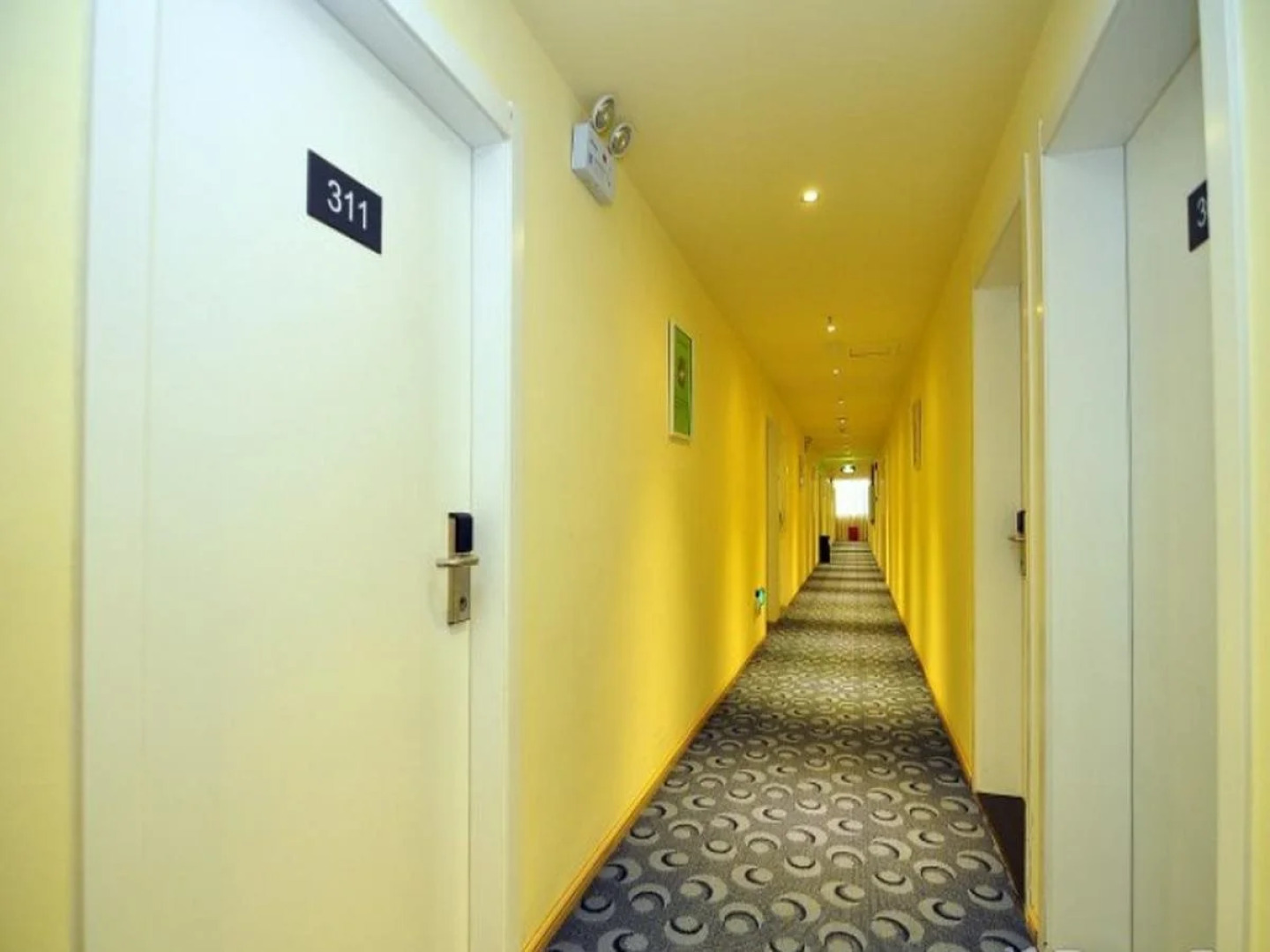 7Days Inn Yuxi Mingzhu Road