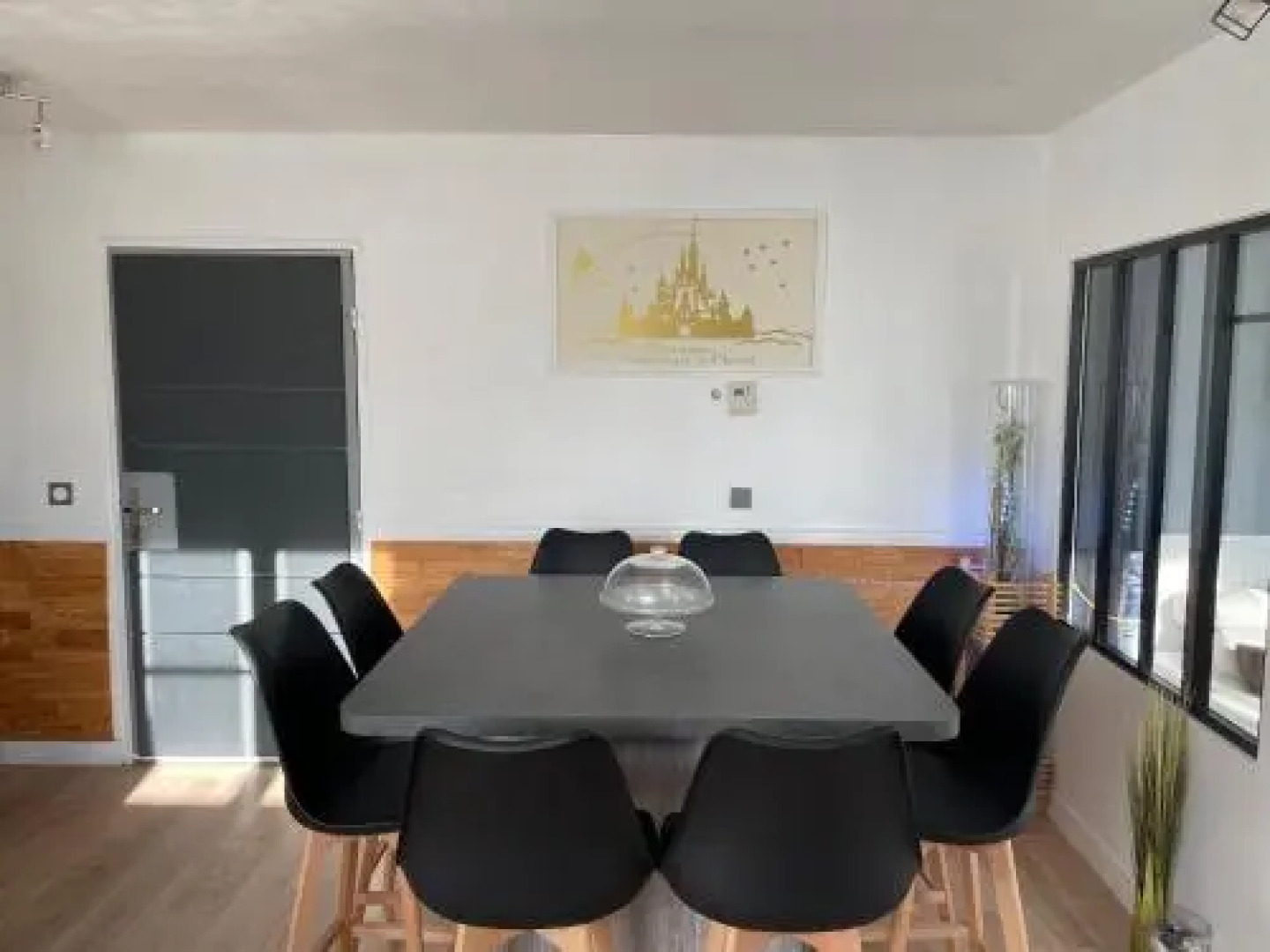 Myhomezen Chessy Flat