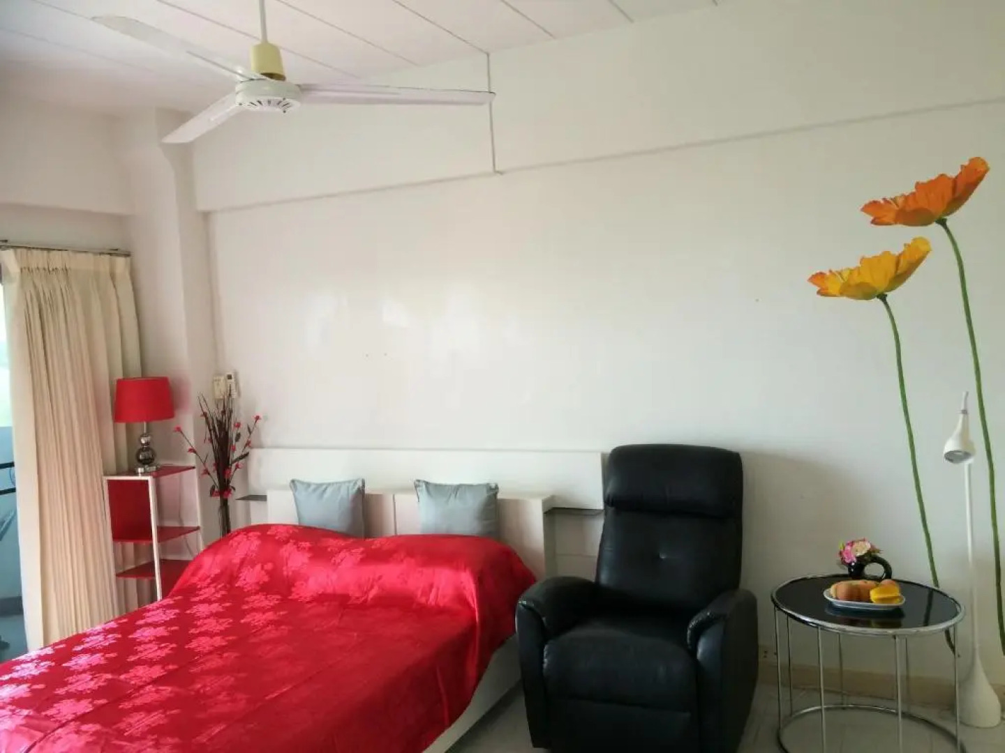 Blue Wave on the Beach 1208