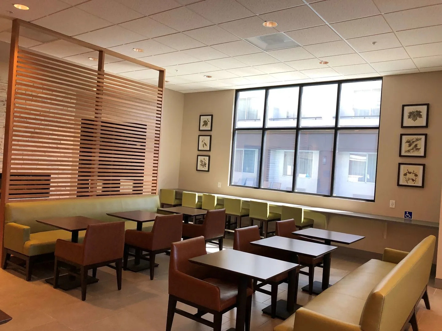 Country Inn & Suites by Radisson, San Jose International Airport, CA