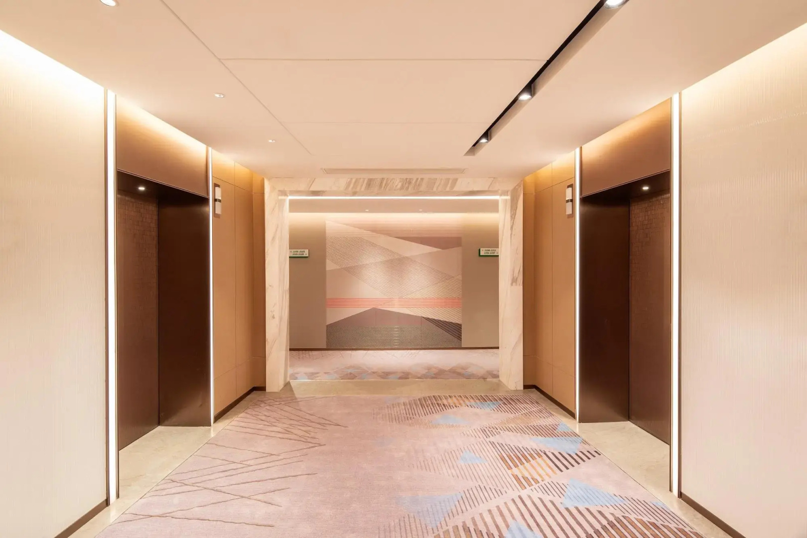 Holiday Inn Shanghai Nanjing Road