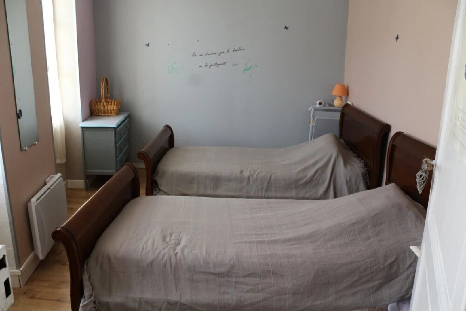 House With 2 Bedrooms in Saint-estèphe, With Enclosed Garden and Wifi