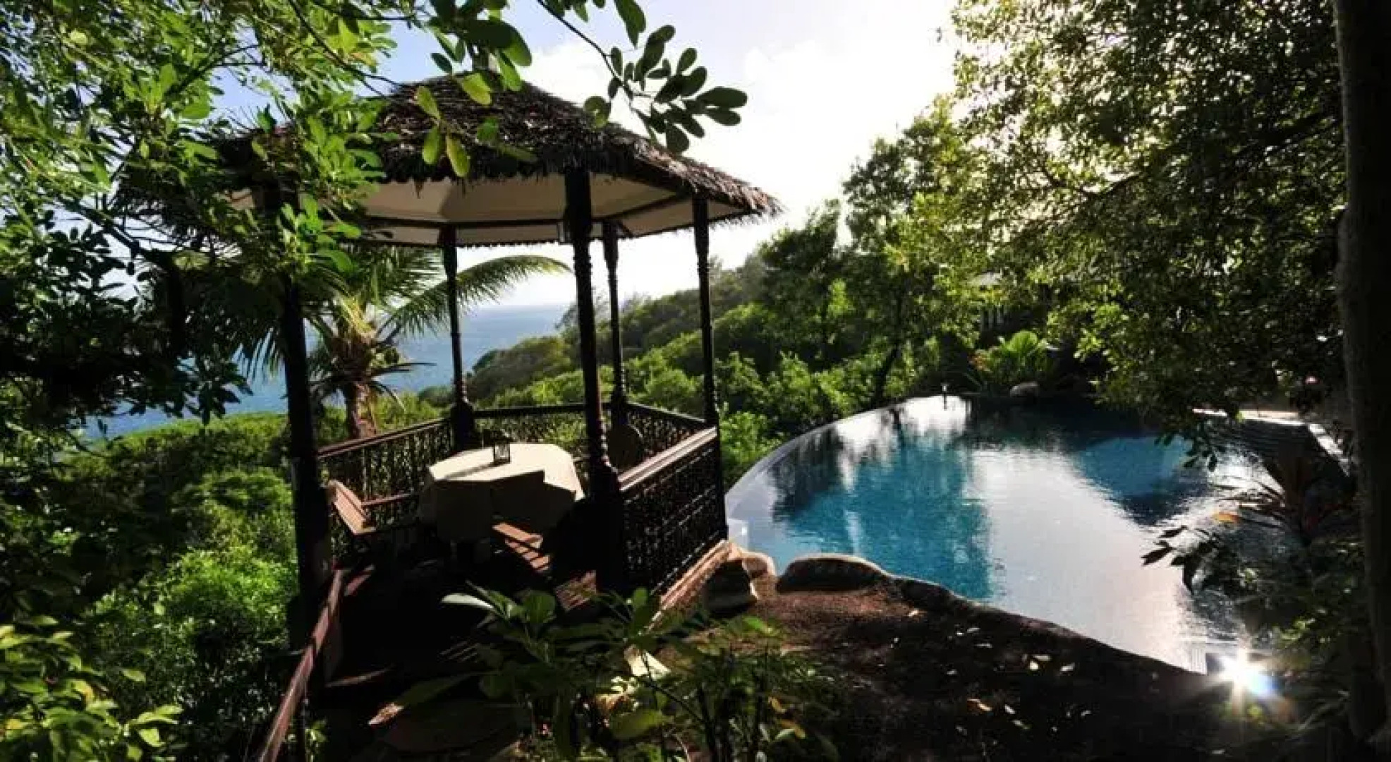 Residence on the Rocks