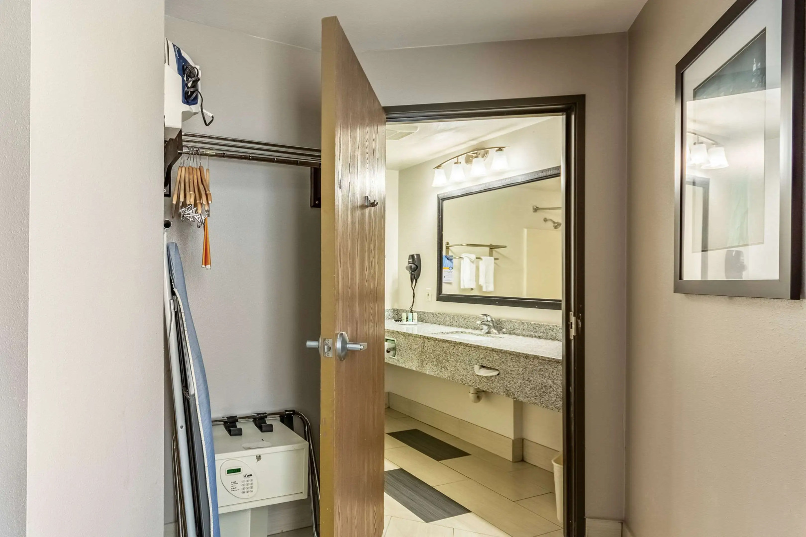 Quality Suites Tulsa I-44