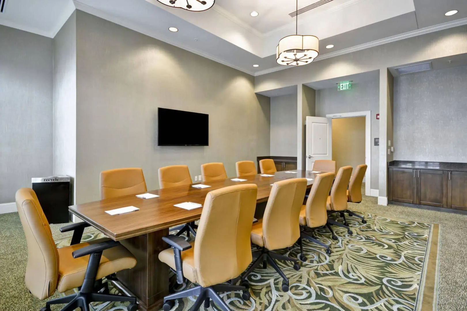 Hampton Inn & Suites Charleston Airport