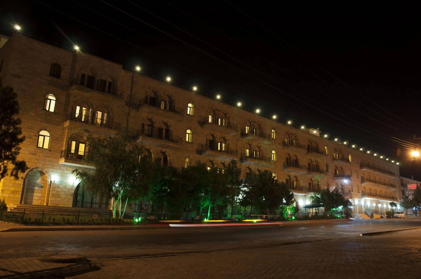 Tassaray Hotel