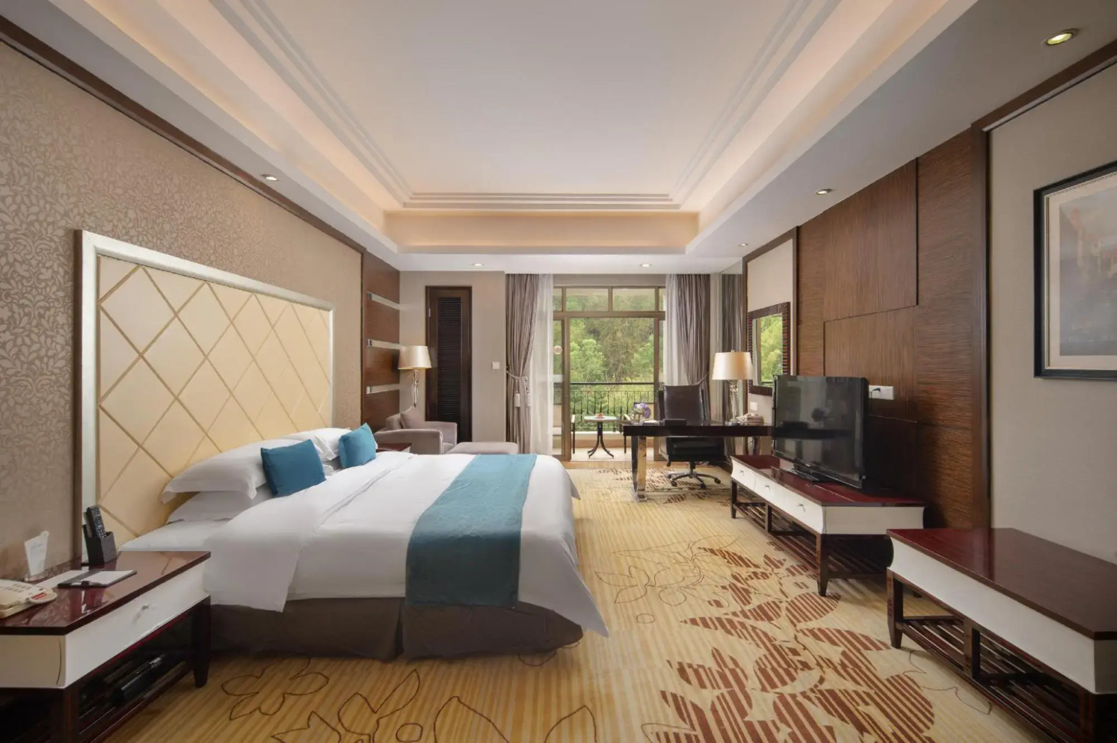 Country Garden Phoenix Hotel