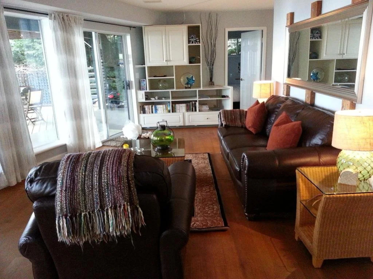 Beachside by the Bay Waterfront Suites