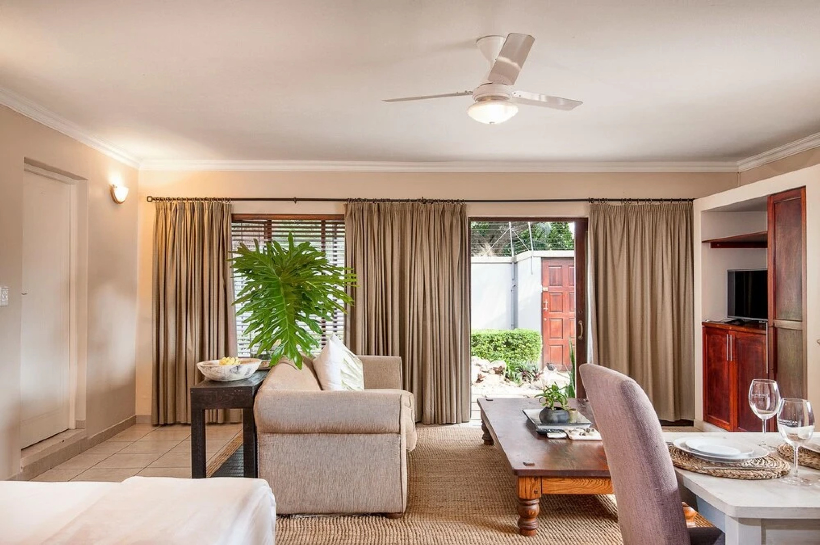 Salt Studio Apartment